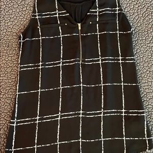 Medium express dressy tank w gold zipper